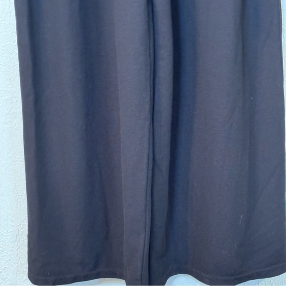 HALARA Black Relaxed Fit Jumpsuit with Wide Straps - Picture 4 of 9